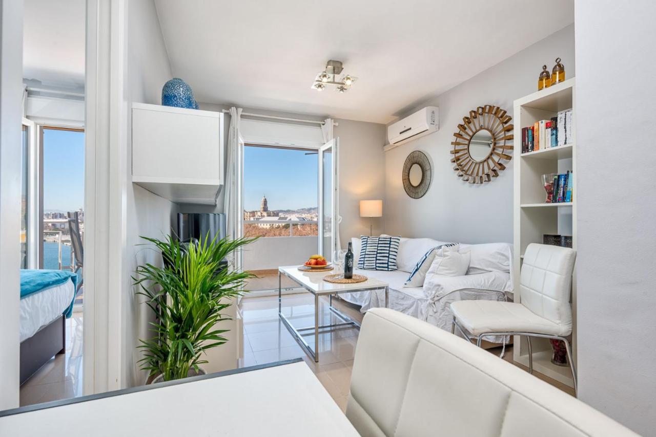 Susana Beach Apartment In Malaga By Solaga Holiday Homes エクステリア 写真