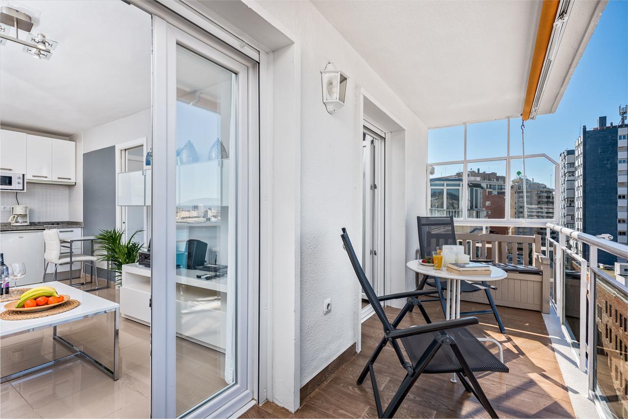 Susana Beach Apartment In Malaga By Solaga Holiday Homes エクステリア 写真