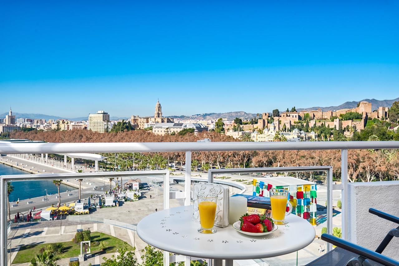 Susana Beach Apartment In Malaga By Solaga Holiday Homes エクステリア 写真