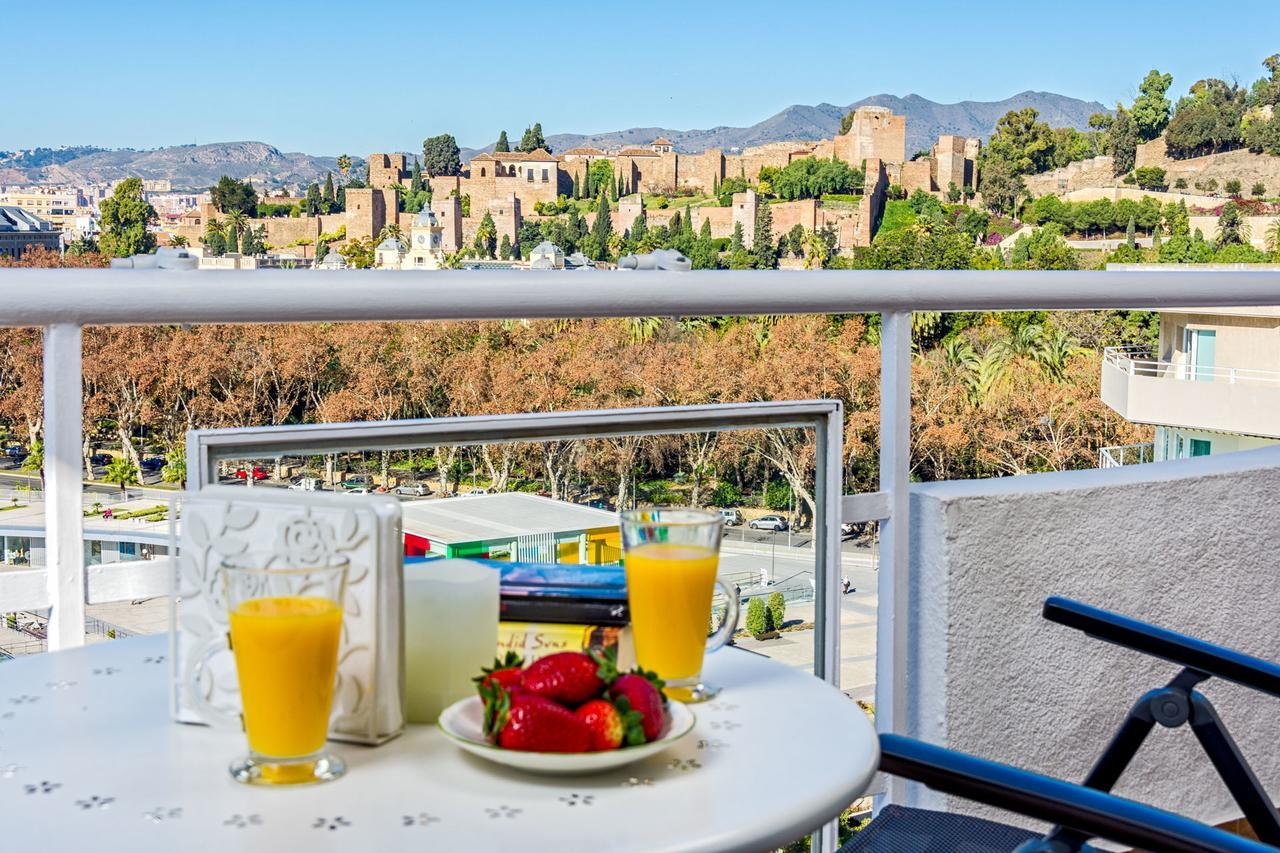 Susana Beach Apartment In Malaga By Solaga Holiday Homes エクステリア 写真